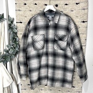 Anchor Blue vintage insulated zip Plaid Jacket in Black and White size L